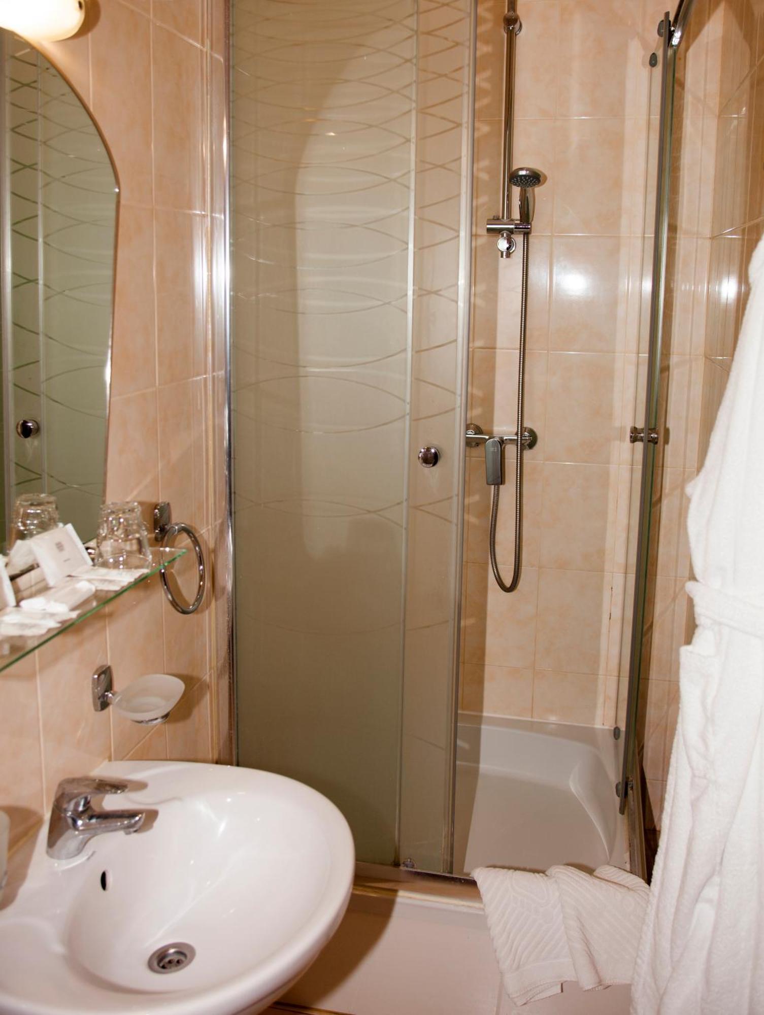 Gonchar Hotel Κίεβο Εξωτερικό φωτογραφία